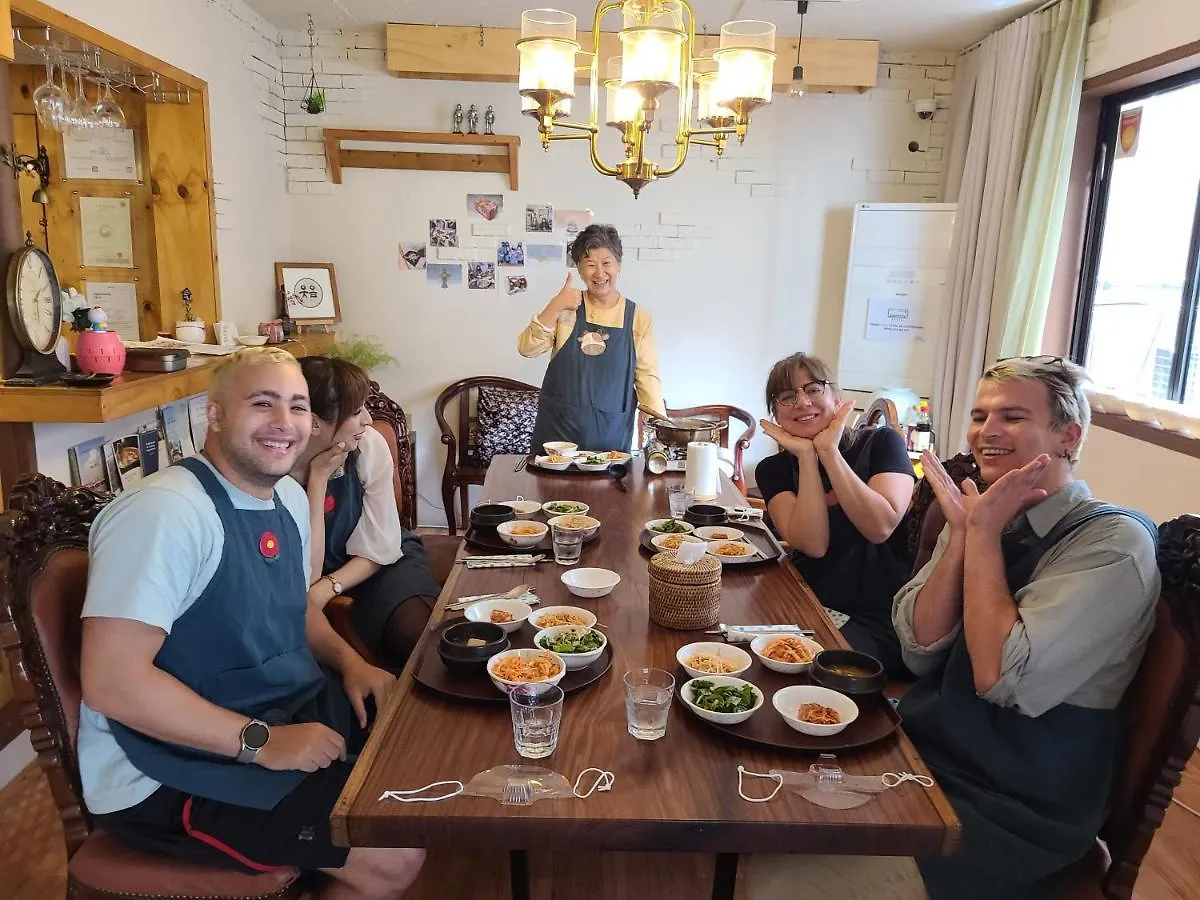 Batwo Stay - For Foreigners Only Soul